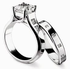 We buy silver & platinum jewelry.