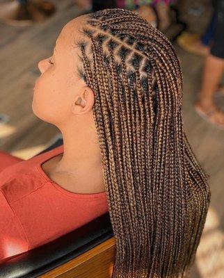 Africa braiding by Blanche