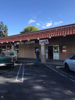 MD Liquors & Food