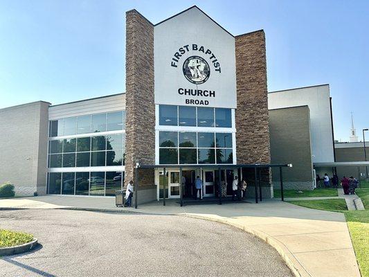 First Baptist Church-Broad Ave