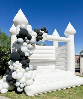 Organic balloon garland for bounce house