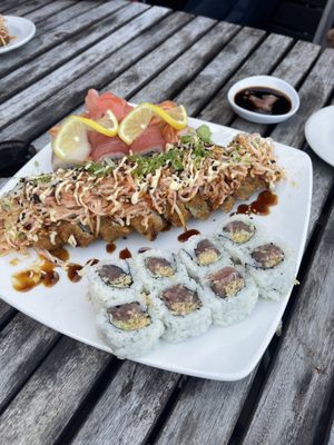 Donkey on crack, crunchy tuna, rainbow roll