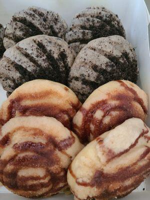 Oreo & cinnamon roll conchas