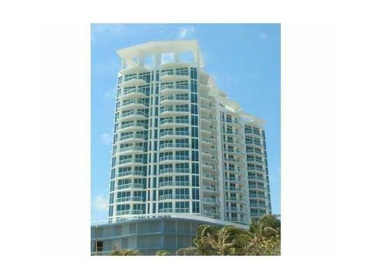 Bel Aire condos in Miami Beach