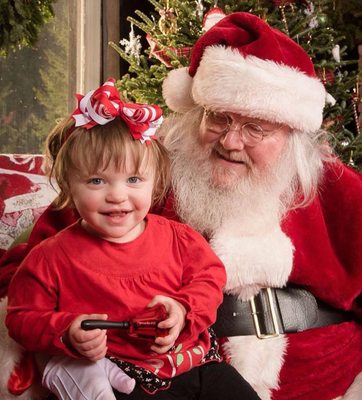 Weekends at Cockburn Farm are sure to be magical!  Santa Claus visits every weekend in Dec. from 12-4 before flying back to the North Pole!