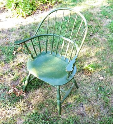 sack back Windsor Chair:
Red Oak, White Pine Maple