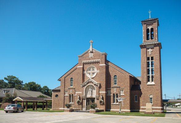 Sacred Heart, Exterior