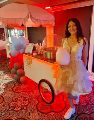 Cotton candy cart