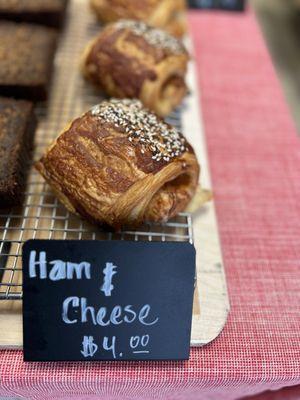 Ham and cheese croissant