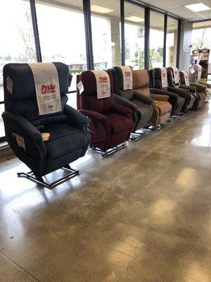 Large Selection of Lift Chairs in Vancouver WA. We sell lift chairs from Pride mobility & Golden Technologies. We also repair lift chairs.