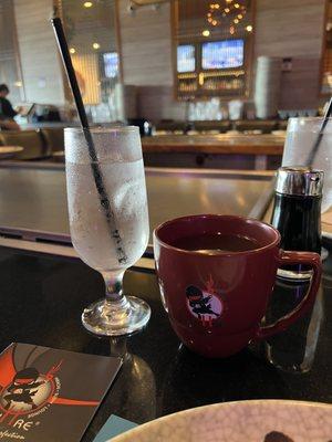 Green Tea and Agua. (Don't know what the word for water is in Japanese...not Googling it)