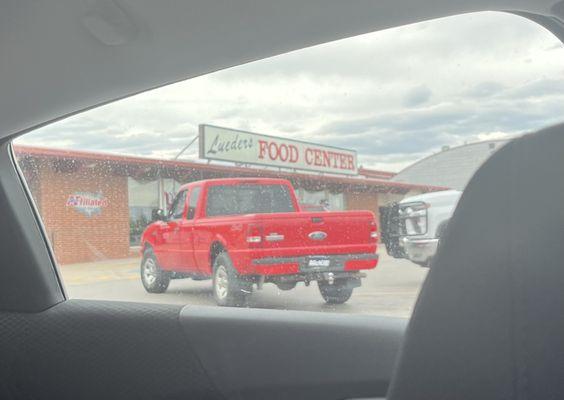 Lueders Food Center