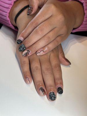 Acrylic set short w/ intricate nail art