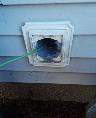 Air Duct Cleaning
 Dryer Vent Cleaning
 Commercial Air Duct Cleaning
 Aeroseal
 Mold remediation