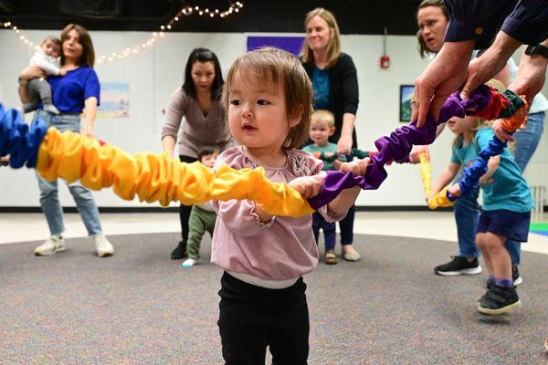 Learning colors and through the beat.