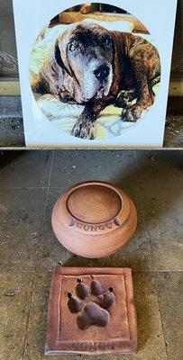 Urn and paw print done by caring pet