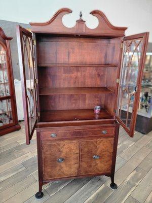 Huntley China Cabinet