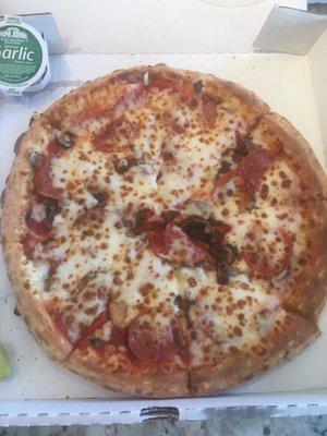 Medium original pepperoni & mushrooms