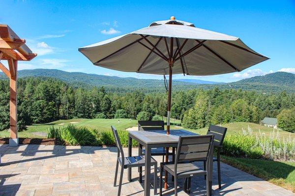 Outdoor dining area overlooking hole 10