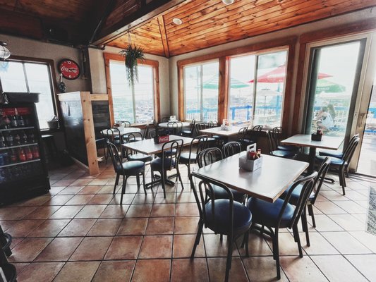 The dining area. A bit of cajun fair up in Hampton Beach.