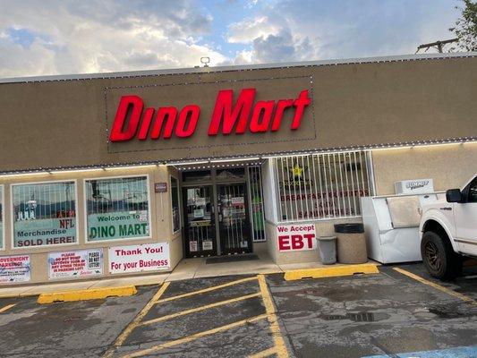 Dino Mart Store