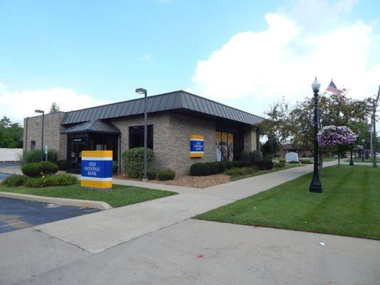 Old National Bank, 260 Tecumseh St, Dundee, Michigan