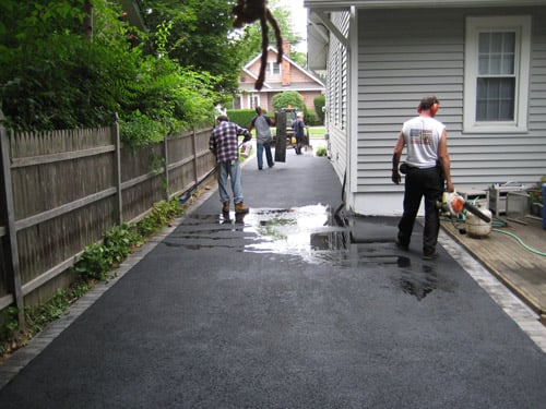 driveway-sealer-surfacing