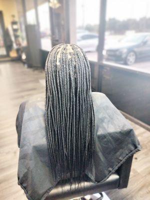 Medium knotless box braids