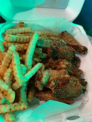 Jerk wings and fries