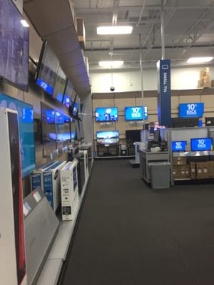 Brockton Best Buy -- Westgate Mall : 200 Westgate Drive, Brockton       Interior