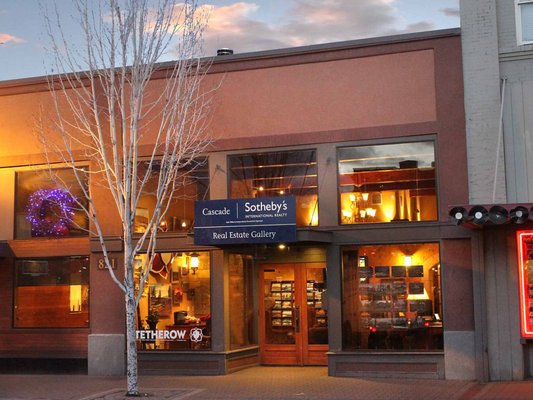 Our main office is in the middle of downtown Bend on Wall Street.