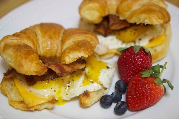 bacon egg n' cheese croissant