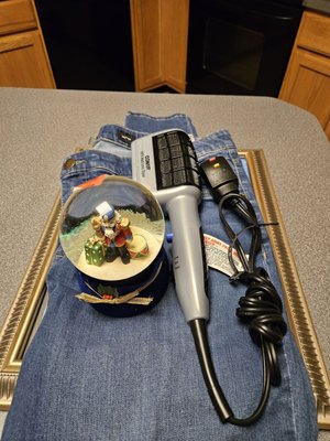 The picture frame, the jeans, the blow dryer AND the snow globe ! All for UNDER $20 !!