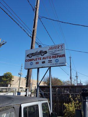 Javier's Auto Unlimited