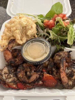 Mac & Cheese Plate + jerk lobster and shrimp