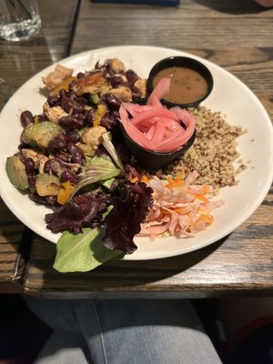 Quinoa bowl added chicken-highly recommend