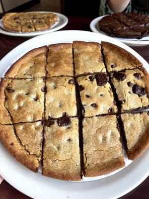 Delicious Cookie Pizza