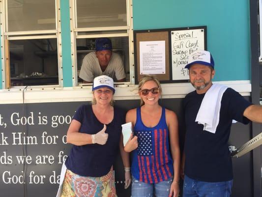 Friendly staff and very, very good food!!!