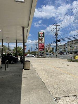 Regular price is $4.97/gal. Down to $4.86 for 7 Eleven Rewards members. Just enter tel # at the pump.