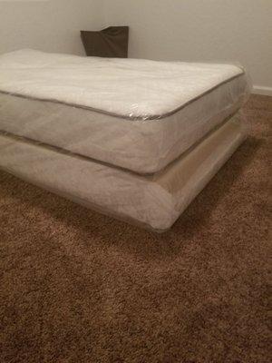 Twin bed with "combo" Box underneath