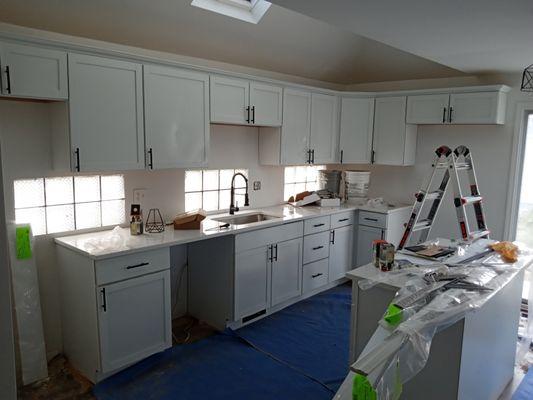 Complete kitchen cabinet & crown molding installation