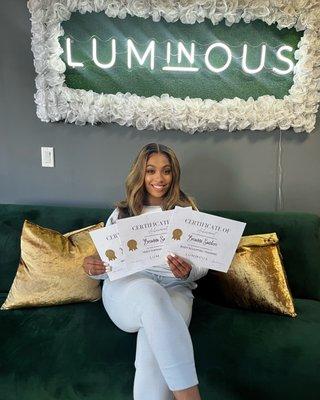 Want to learn how to get into the beauty industry? Come get certified in a teeth whitening or body sculpting class with me!