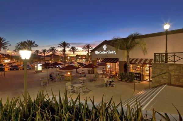 The Coffee Bean & Tea Leaf Courtyard.