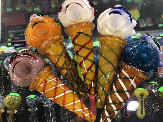 Ice cream handpipes