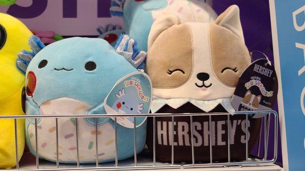 Hershey's Doggie Squishmallow  07-10-2022