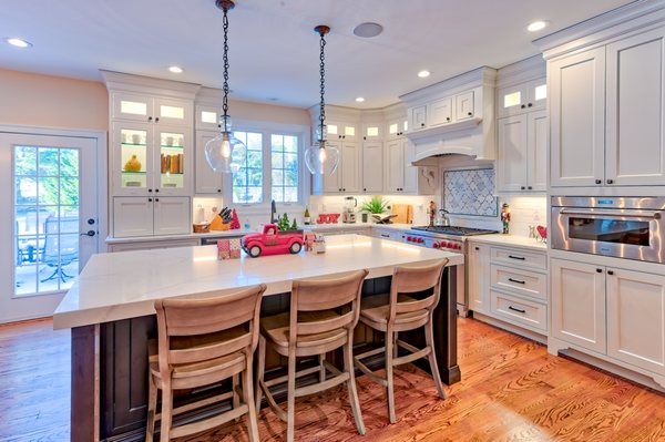 Brighton Beaded Inset Kitchen by Chris Rossetti