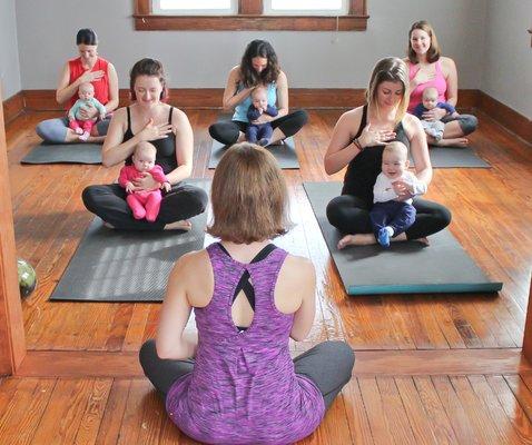 Postnatal yoga classes, baby yoga, and yoga classes for  moms help women regain their strength after birth and make mom friends.