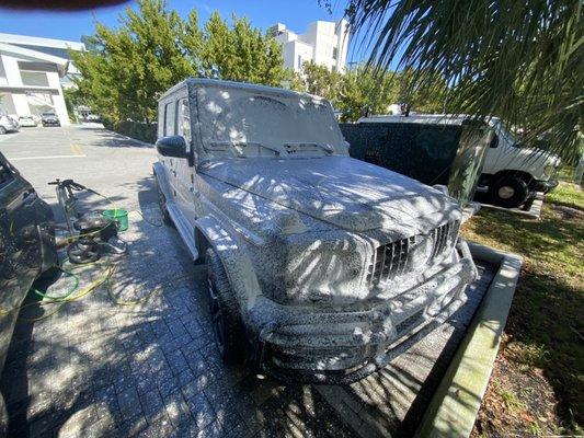 G-van having a foam bath!