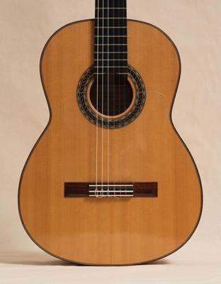 Flamenco Blanco Guitar
Spruce top