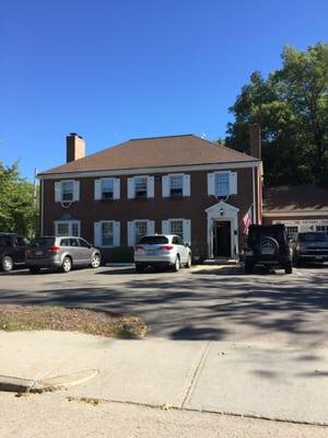 Park Street Books of Medfield -- 506 Main Street / Route 109, Medfield          Storefront